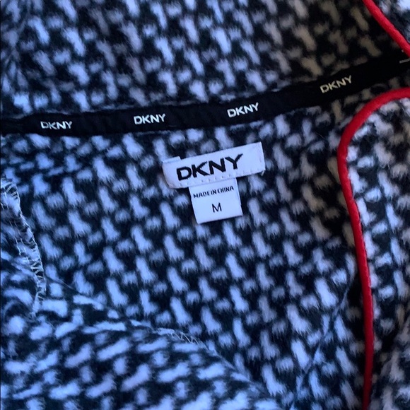 DKNY Fleece feel Black and white pajama set - Picture 3 of 6